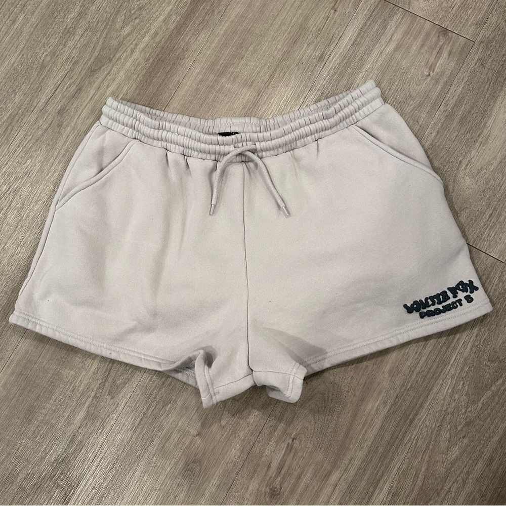 White Fox Super Soft Hi-Waist Pocket Lounge Relax Loose Fit Neutral Comfy Shorts